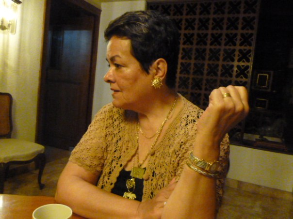 "Woman of the Year" Sra. Rosa Helia Villa de Mebius was also recently awarded the "Legion of Honor" by the President of France